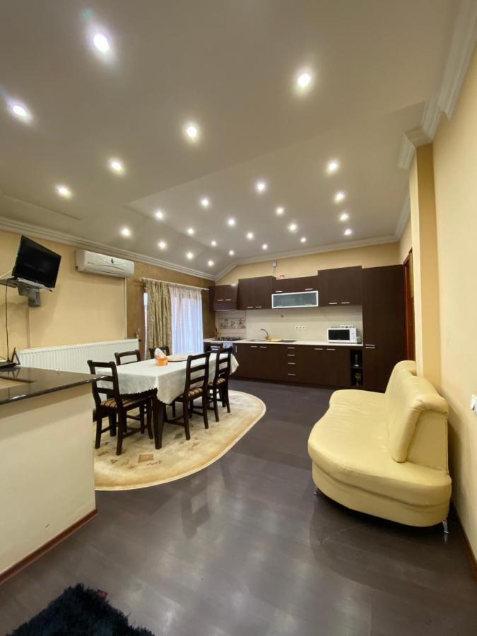 Ferienwohnung Central Apart Oradea Exterior foto